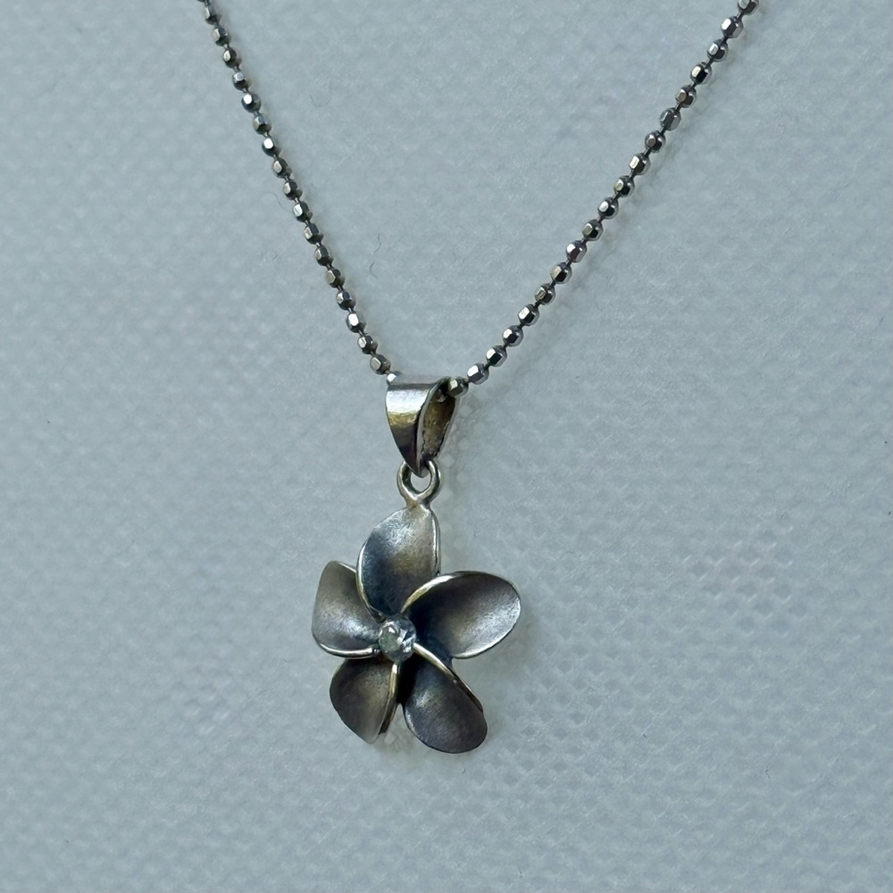 Koa Nani Waikiki 925 Sterling Silver Matte Puffed Plumeria Pendant Necklace